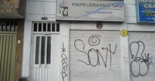 PAPELGRAPHIC SAS PAPELGRAPHIC SAS